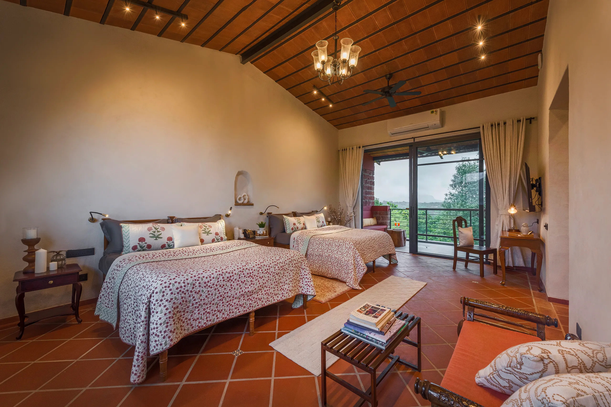 Junior Suite — Lake Wing
