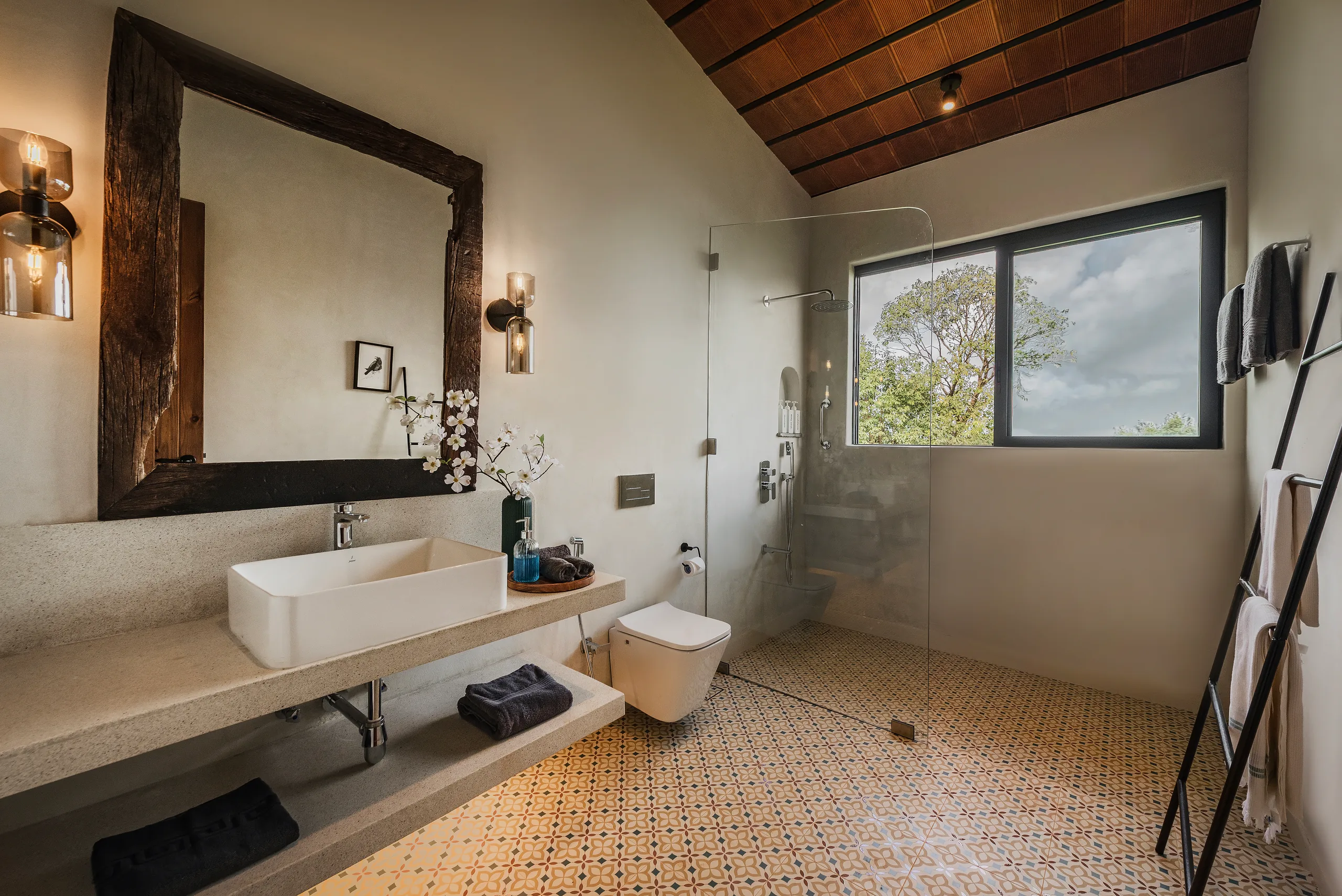 Junior Suite — Lake Wing