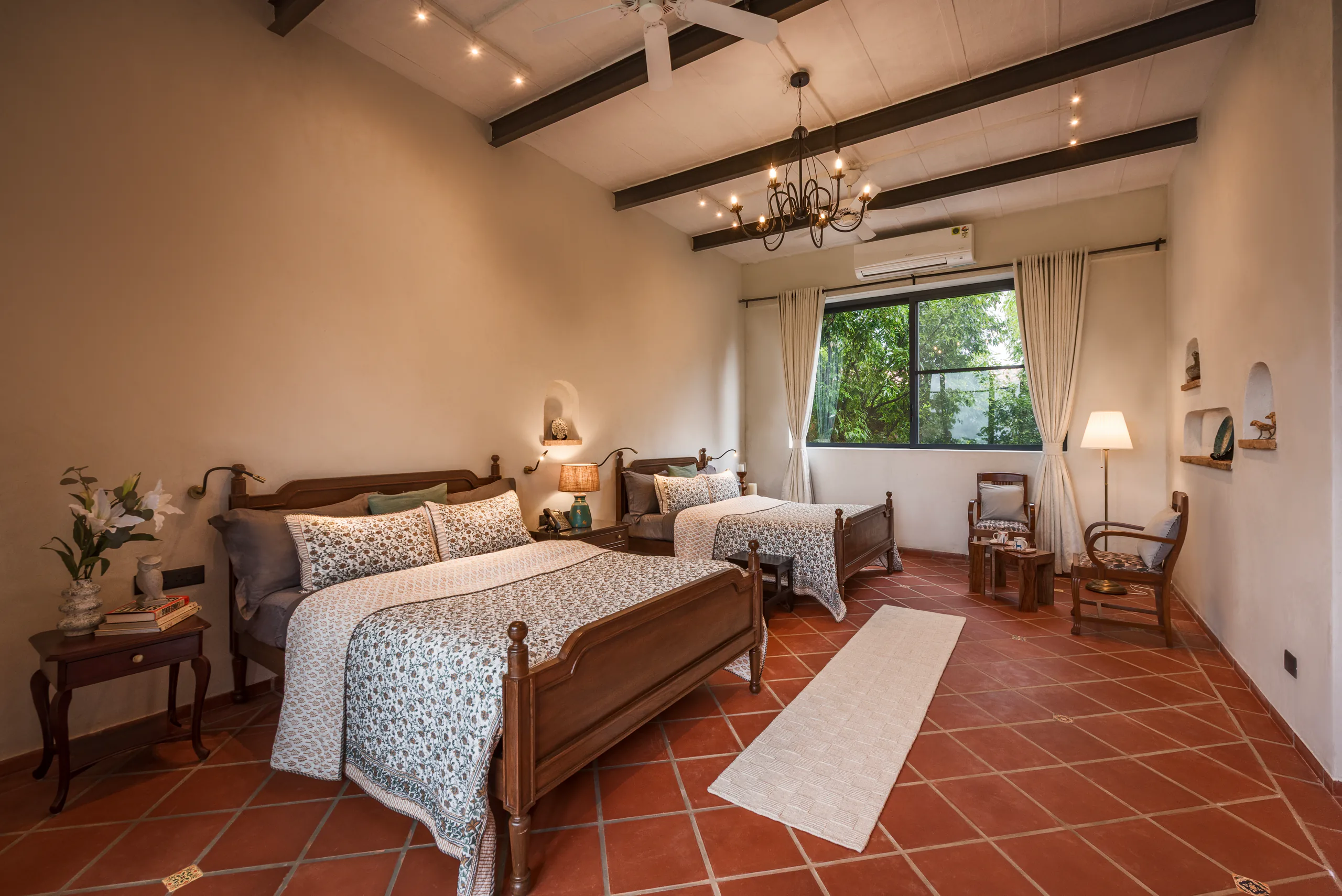 Junior Suite — Lake Wing